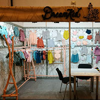 Выставочный стенд магазина детской одежды, Украина